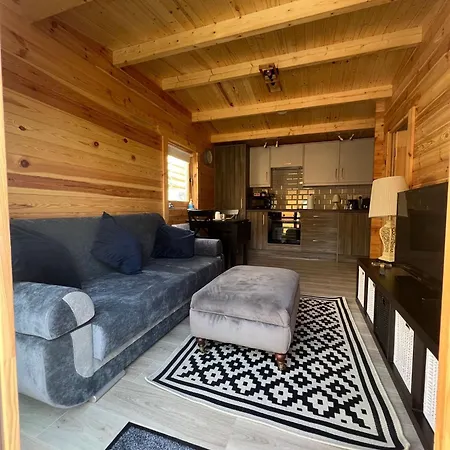 The Greenbanks Escape Apartment